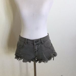 Army green distressed short